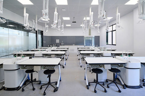 Dernières solutions de l'entreprise Mobilier de laboratoire scolaire - Créer un bel environnement pour un client canadien en 2017