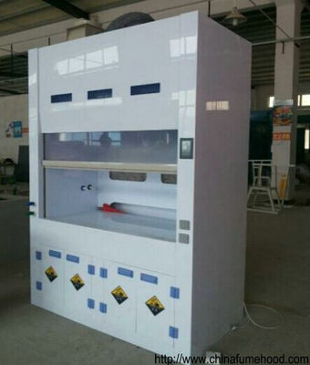 Bon prix L'école pp émettent de la vapeur Hood Laboratory Equipment, placard de vapeur de laboratoire avec le robinet/évier en ligne