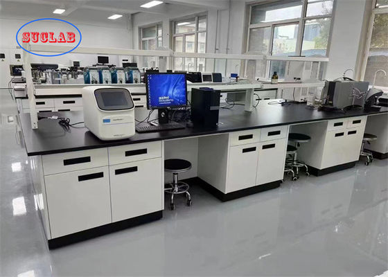 Bon prix Banque de laboratoire multifonctionnelle en Malaisie avec prise anti-éclaboussures et évier en résine PP/céramique/époxy en ligne