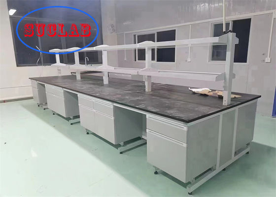 Bon prix Table de travail de laboratoire de laboratoire de chimie résistant aux produits chimiques Vietnam avec cadre résistant au feu et plusieurs armoires en ligne