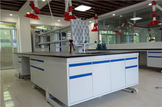 Bon prix Meubles faits sur commande de laboratoire de banc d'île avec l'unité d'évier pour les meubles chimiques de laboratoire en ligne