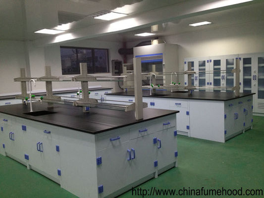 Bon prix Anti structure soudée de meubles de laboratoire de chimie plein par polypropylène statique en ligne