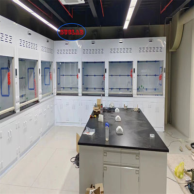 Bon prix Résistant à la fumée de polypropylène chimique Capot de laboratoire Armoire à odeur ≤ 60 dB Bruit 400m3/h Flux d'air en ligne