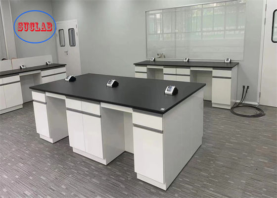 Bon prix Banque de laboratoire de chimie en acier Banque de laboratoire Hong Kong Blanc avec prise multifonctionnelle et étagère en verre réglable en ligne