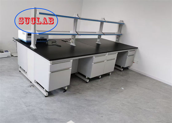 Bon prix Tableau de travail de laboratoire de chimie de cadre C polyvalent Tableaux de travail de laboratoire Prix avec table de travail en résine phénolique ou époxy en ligne