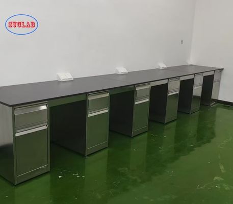 Bon prix Fabriques de bancs de laboratoire en acier inoxydable sur mesure comme dessin et efficacité pour l'hôpital et l'industrie alimentaire en ligne